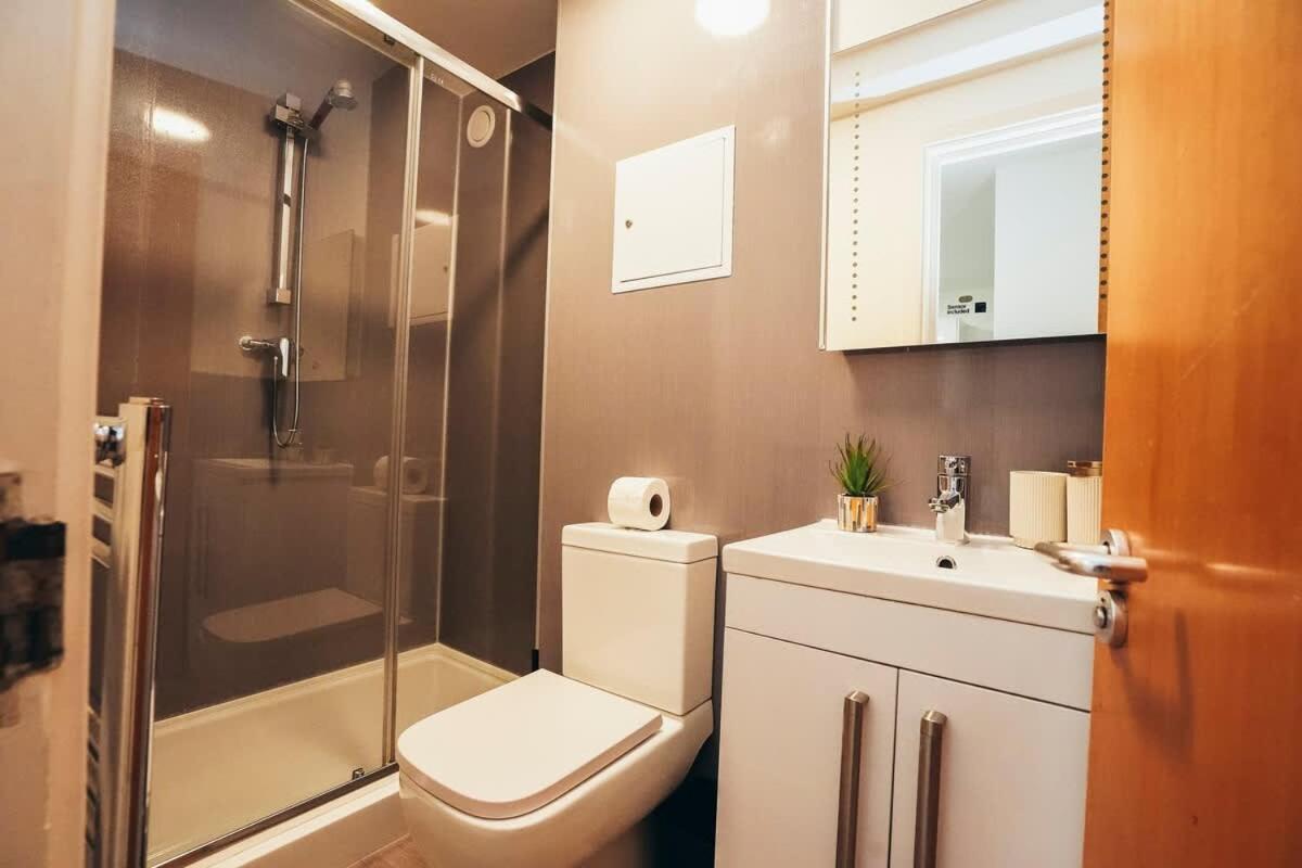 2Br City Centre Apt, Self Check In, Wifi, By Derbnb شيفيلد المظهر الخارجي الصورة