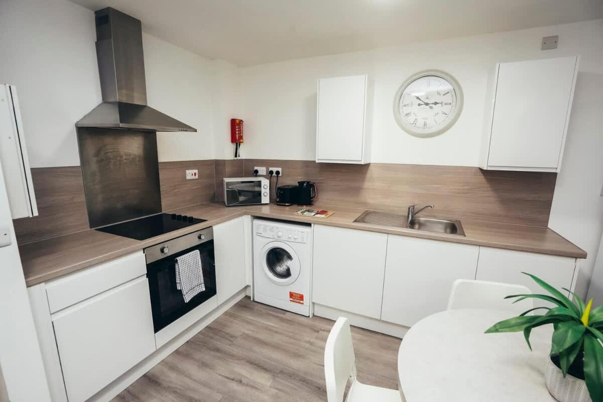 2Br City Centre Apt, Self Check In, Wifi, By Derbnb شيفيلد المظهر الخارجي الصورة