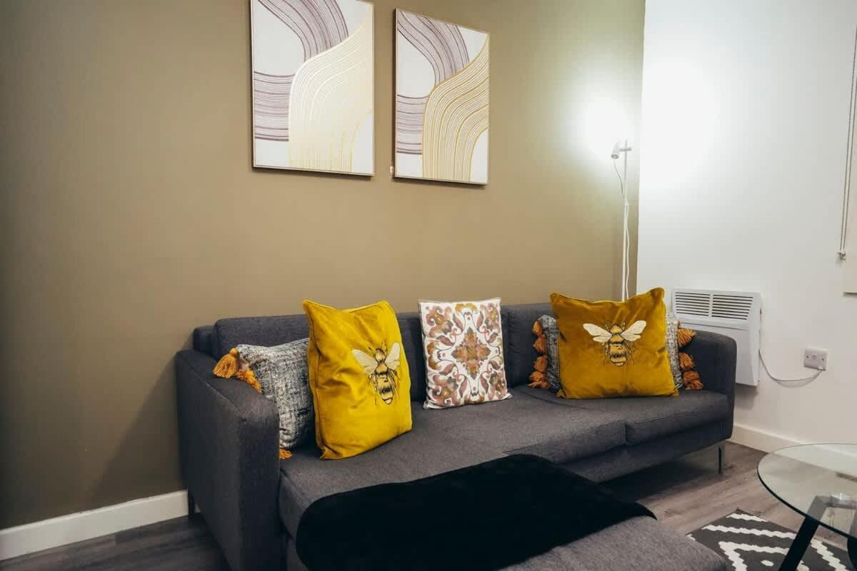 2Br City Centre Apt, Self Check In, Wifi, By Derbnb شيفيلد المظهر الخارجي الصورة