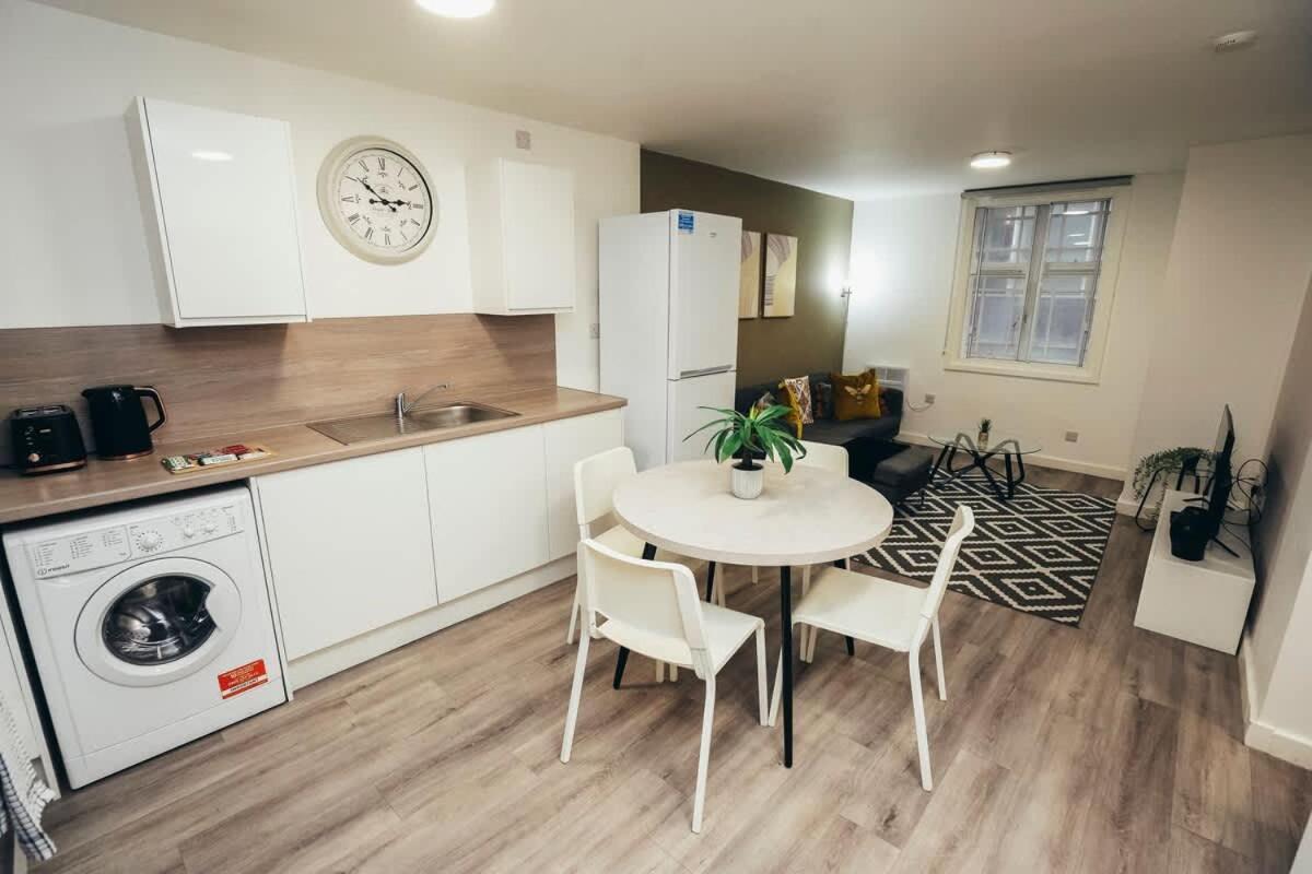 2Br City Centre Apt, Self Check In, Wifi, By Derbnb شيفيلد المظهر الخارجي الصورة